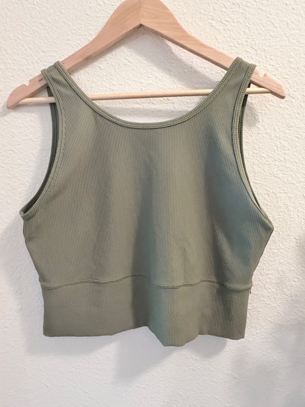 🍋 Lululemon Power Pivot Ribbed Tank Top Bronze Green Cropped - Picture 2 of 6